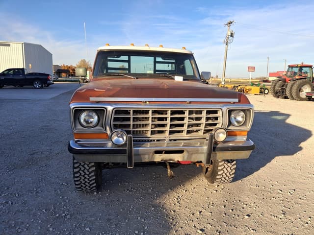 Image of Ford F-150 equipment image 3