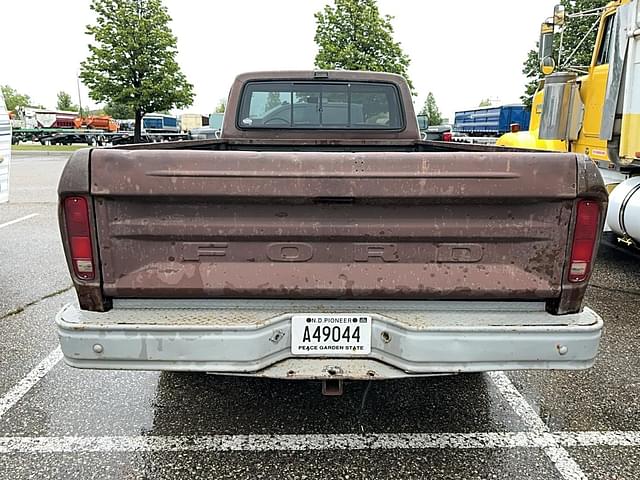Image of Ford F-150 equipment image 4