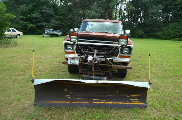 Image of Ford F-250 equipment image 1
