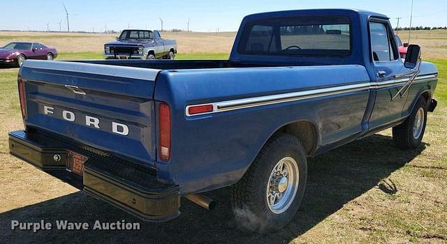 Image of Ford F-250 equipment image 4