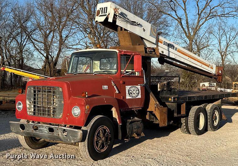 Image of Ford F-800 Primary image