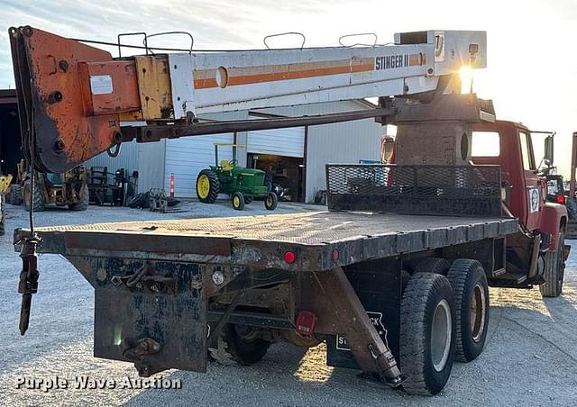 Image of Ford F-800 equipment image 4