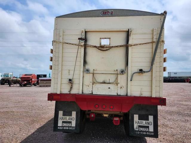 Image of Ford LN700 equipment image 4