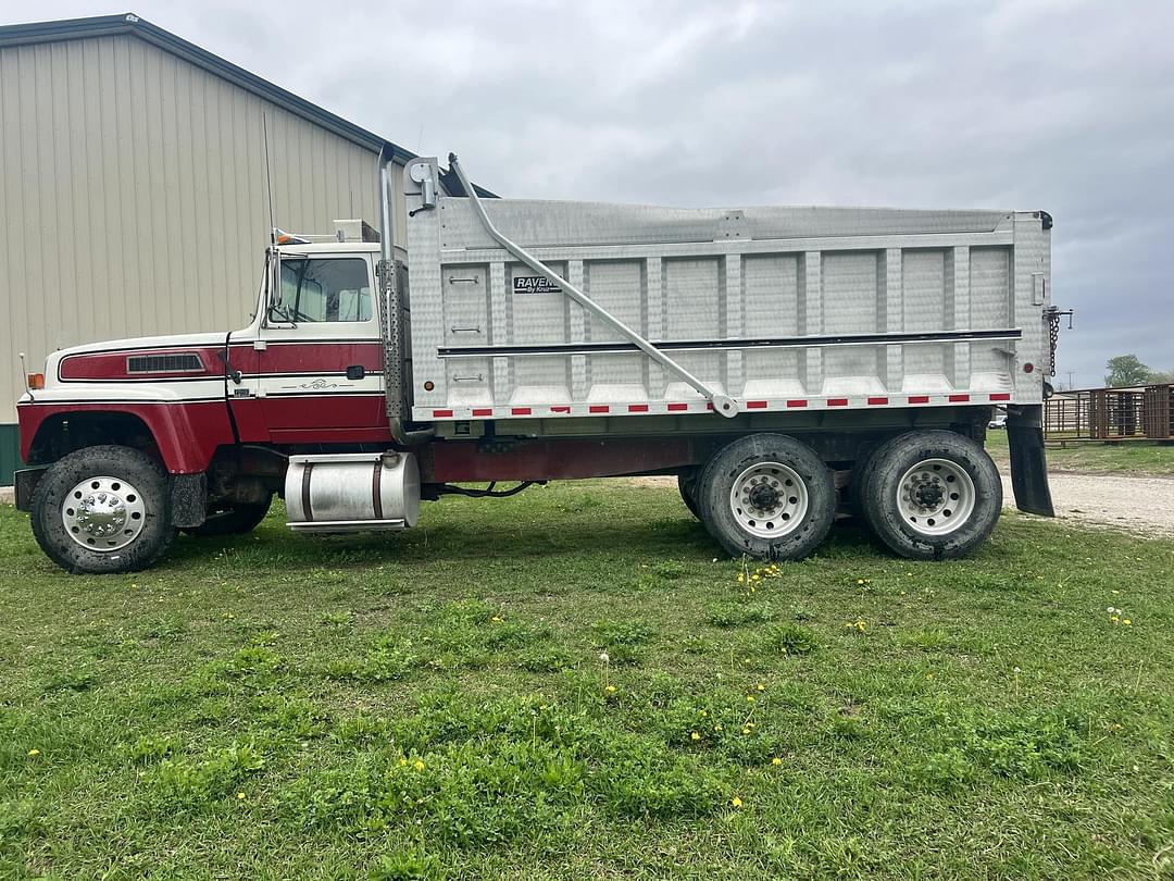 Image of Ford LTL9000 Primary image