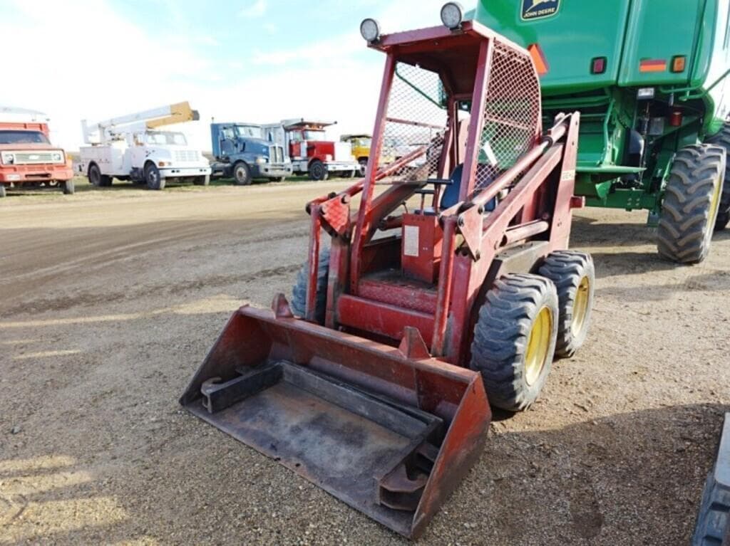 Image of Gehl 4400 Primary image