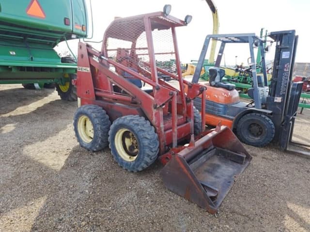 Image of Gehl 4400 equipment image 2