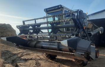 Main image Gleaner F2