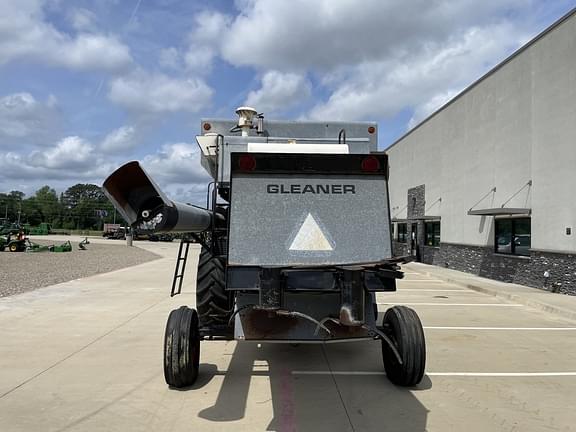 Image of Gleaner M2 equipment image 3