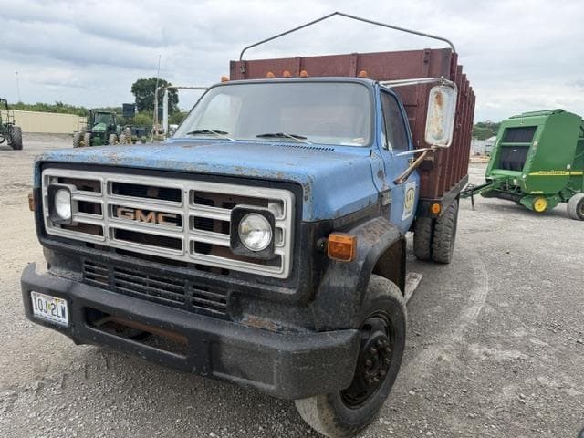 Image of GMC 6000 equipment image 2