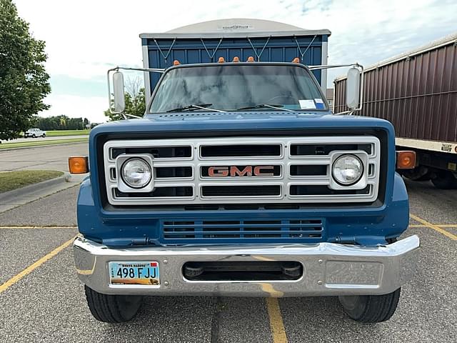 Image of GMC 6500 equipment image 1