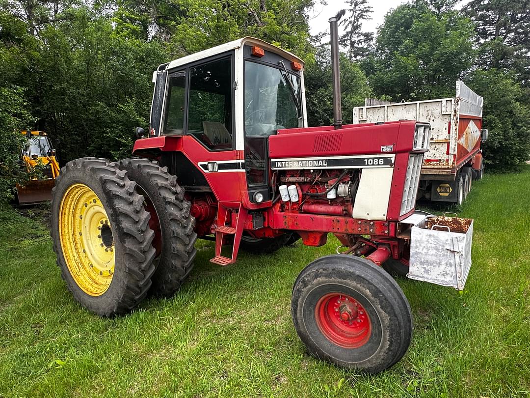 Image of International Harvester 1086 Primary image