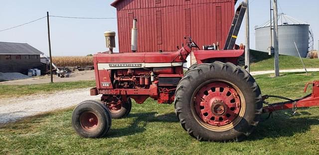 Image of International Harvester 856 equipment image 1