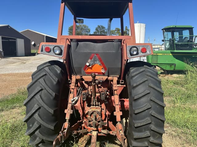 Image of International Harvester 886 equipment image 2