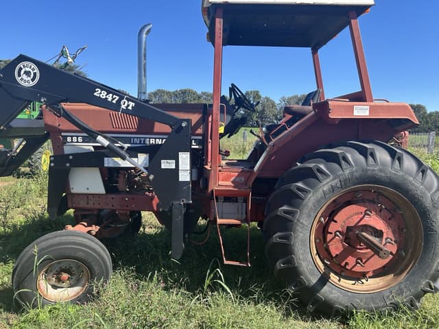 Image of International Harvester 886 equipment image 4