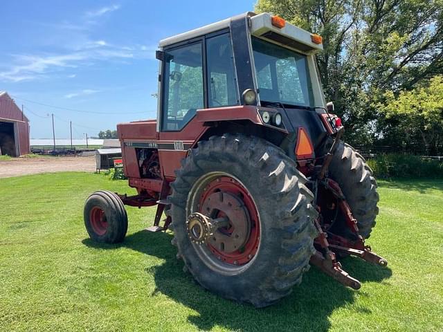 Image of International Harvester 1086 equipment image 4