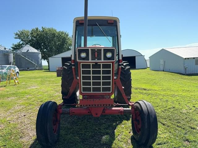 Image of International Harvester 1086 equipment image 2