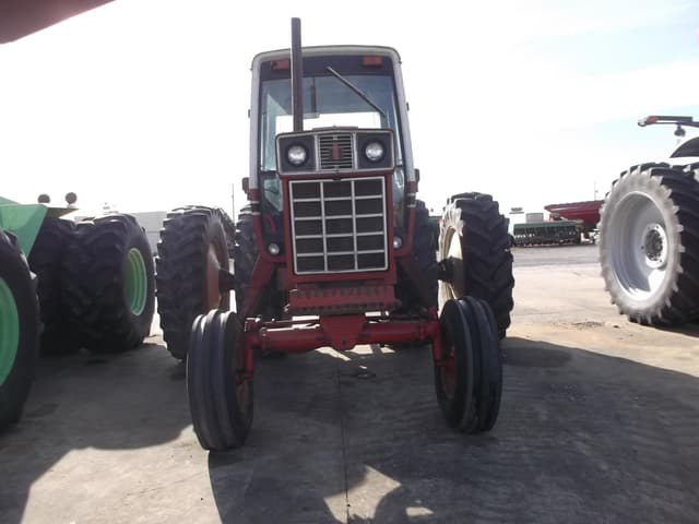 Image of International Harvester 1086 equipment image 1