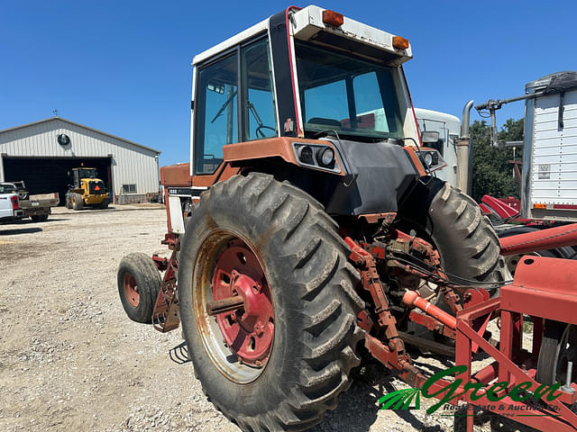 Image of International Harvester 1086 equipment image 2