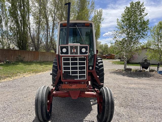 Image of International Harvester 1086 equipment image 1