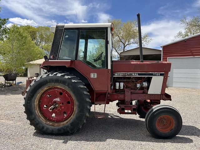 Image of International Harvester 1086 equipment image 3