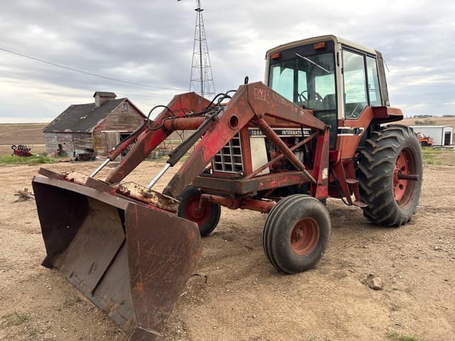 Image of International Harvester 1086 equipment image 2