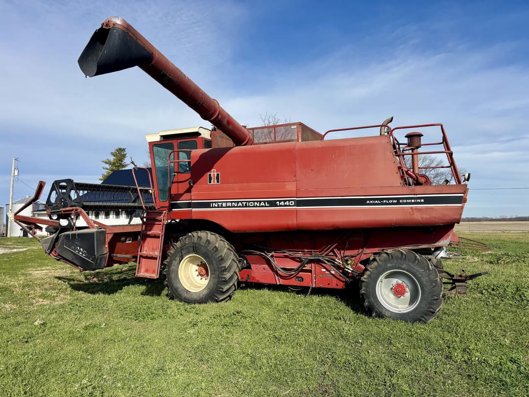 Image of International Harvester 1440 Primary image