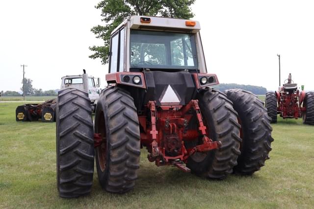 Image of International Harvester 1486 equipment image 2