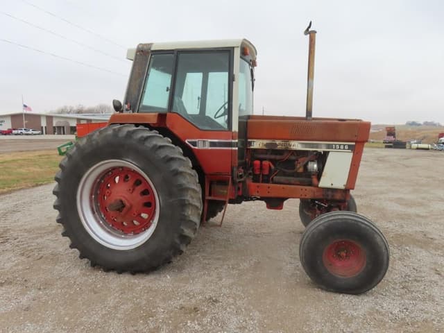 Image of International Harvester 1586 equipment image 4