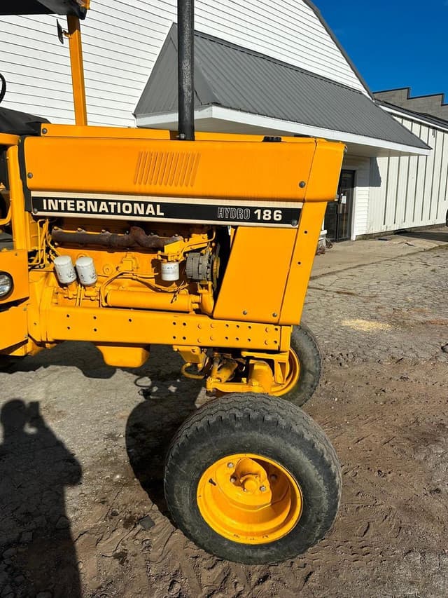 Image of International Harvester Hydro 186 equipment image 3
