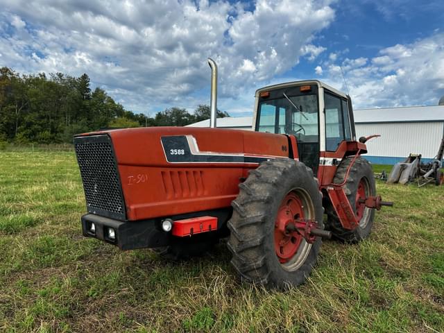 Image of International Harvester 3588 equipment image 1