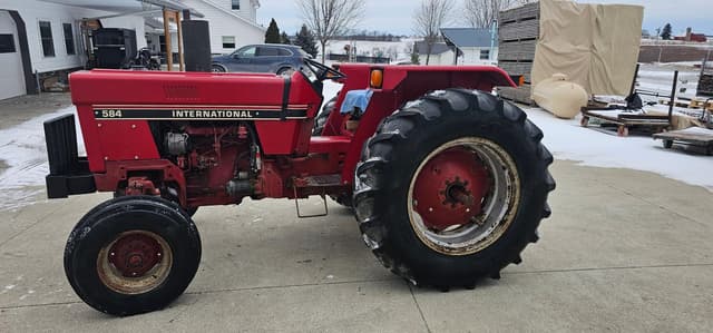Image of International Harvester 584 equipment image 1