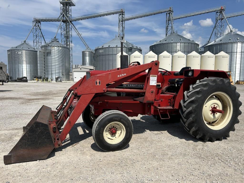 Image of International Harvester 684 Primary image