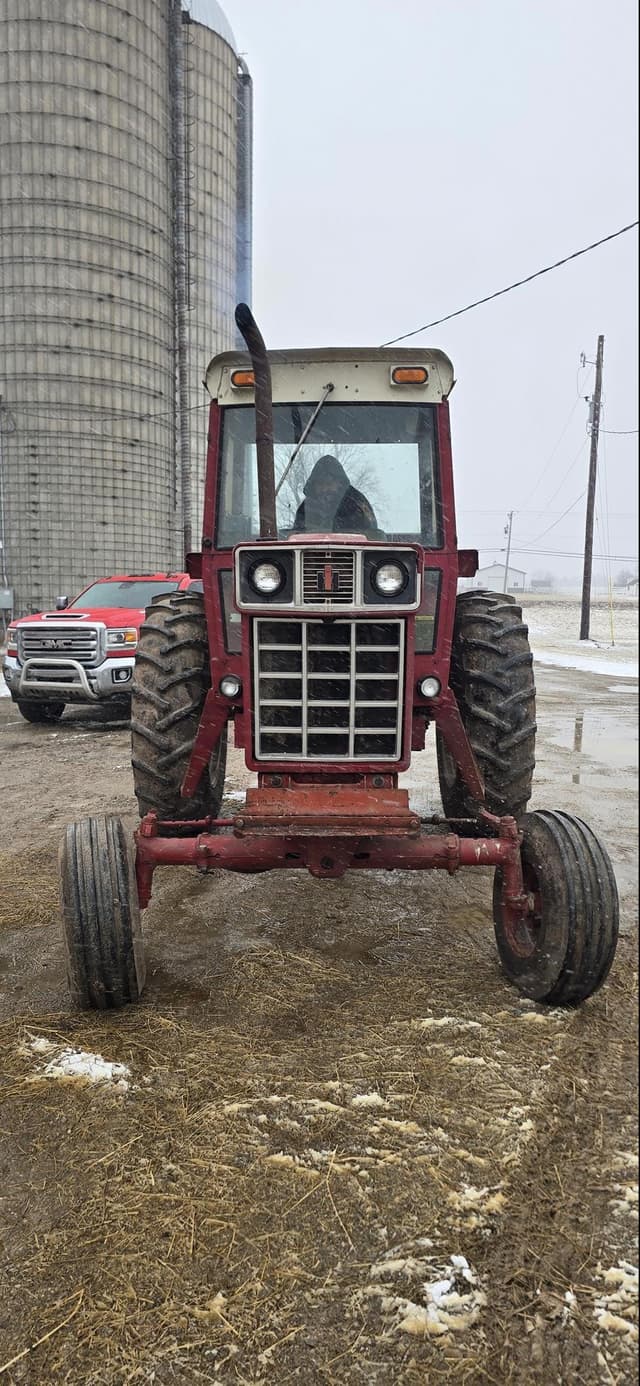 Image of International Harvester 886 equipment image 1