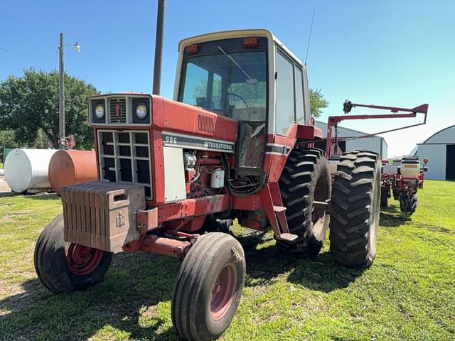 Image of International Harvester 986 equipment image 1