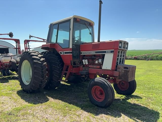 Image of International Harvester 986 equipment image 2