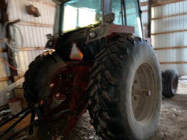 Image of International Harvester 986 equipment image 4