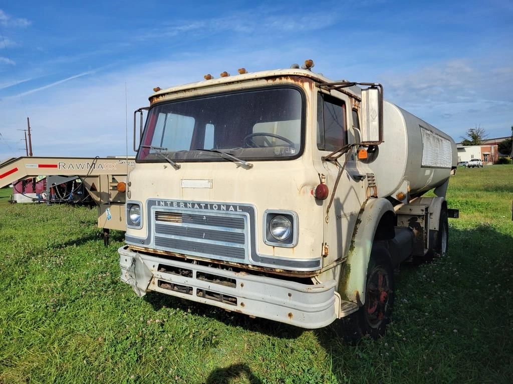 1978 International Loadstar 1850 Equipment Image0