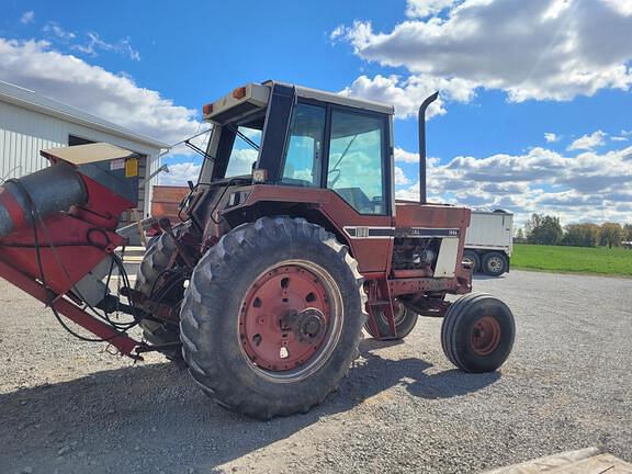 Image of International Harvester 1086 equipment image 1