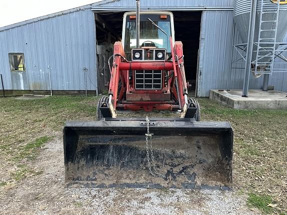 Image of International Harvester 1086 equipment image 4