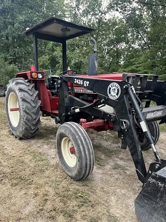 Main image International Harvester 584
