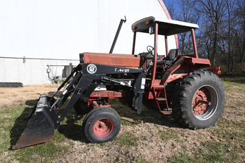 Main image International Harvester 886