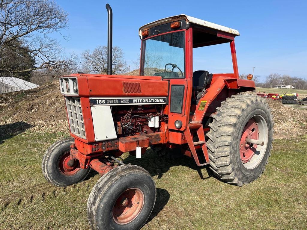 Main image International Harvester Hydro 186