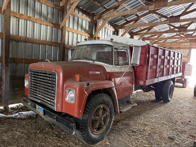 Image of International Loadstar 1600 equipment image 1