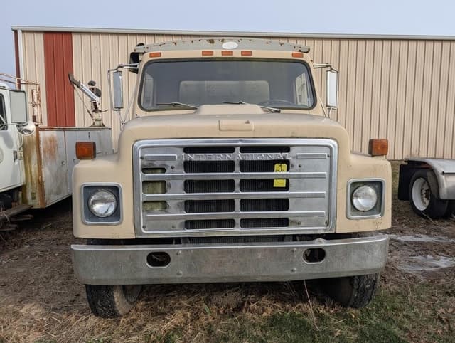 Image of International 1724 equipment image 1