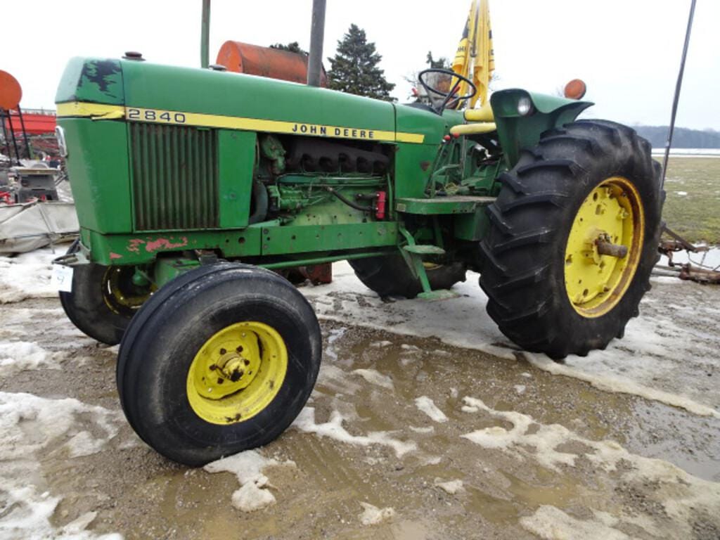 Main image John Deere 2840