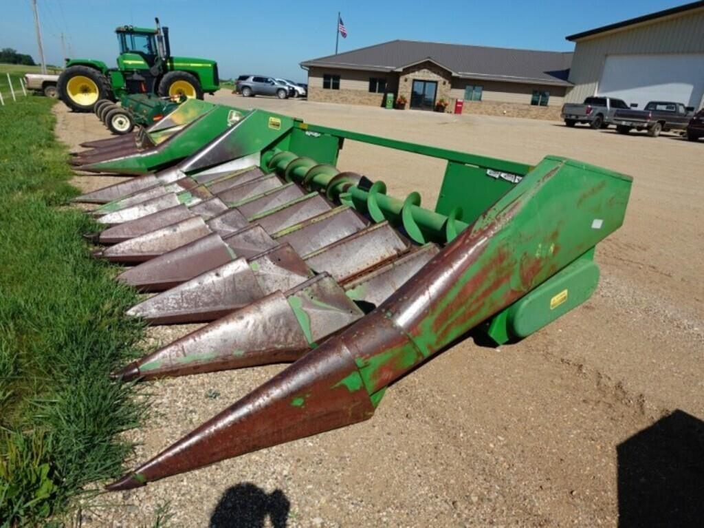 Image of John Deere 444 Primary image
