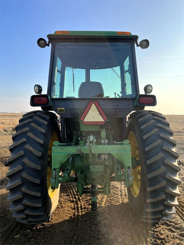 Image of John Deere 4440 equipment image 4