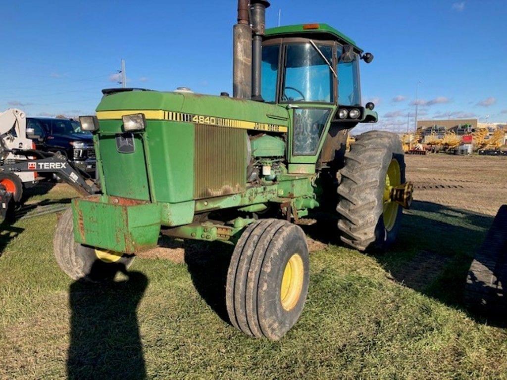 Image of John Deere 4840 Image 0