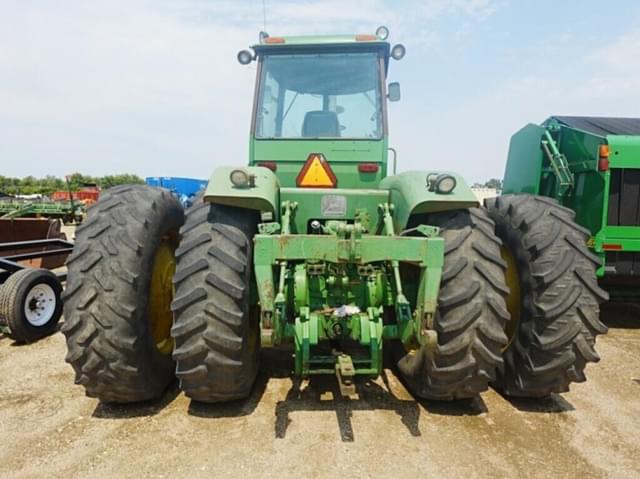 Image of John Deere 8430 equipment image 4