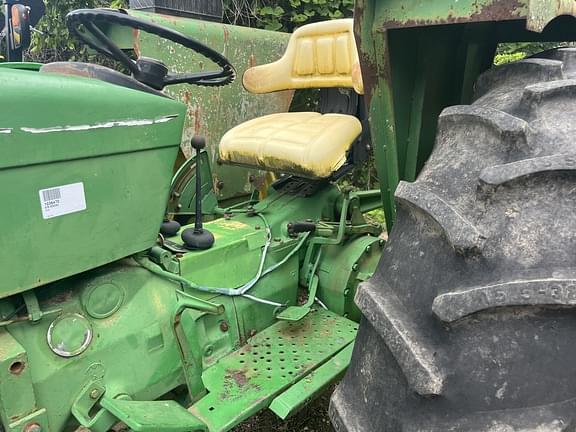 Thumbnail image John Deere 2120 4